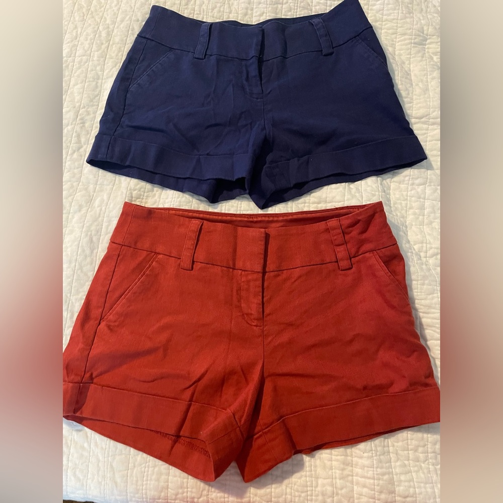 SOLD! Not sure why it’s not updated, sold on here. Express linen dress shorts